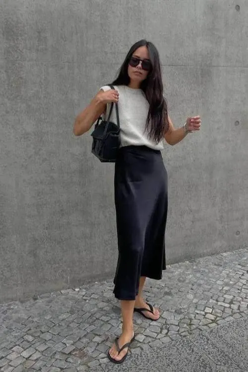 black skirt outfit ideas for women