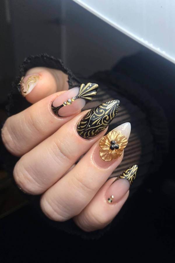 Black and Gold Art Deco Nails