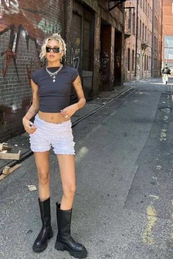 bloomer shorts outfit