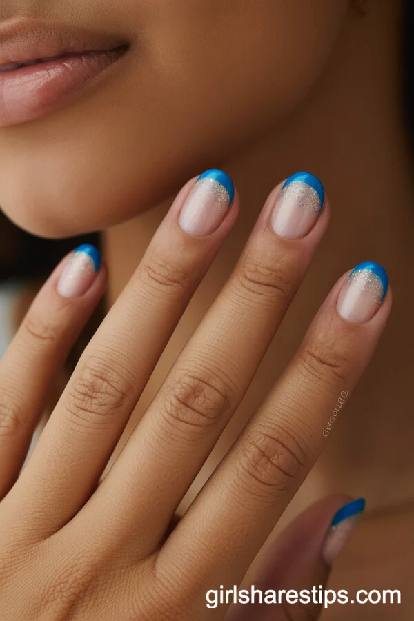 Short Round Nails with Beach Sand Gradient Glitter and Blue Tips