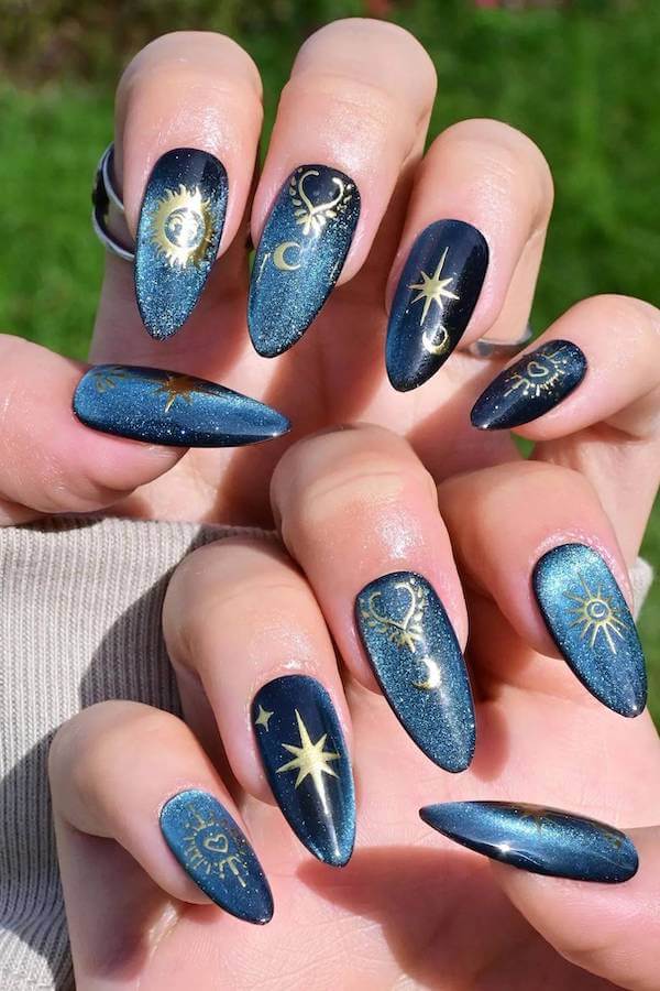 Celestial Blue Cat Eye Nails