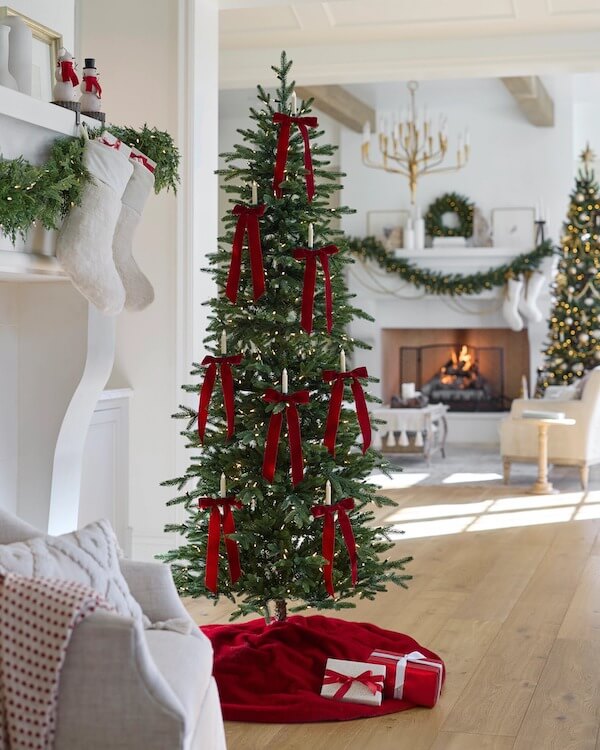 Minimalist Velvet Bow Christmas Tree