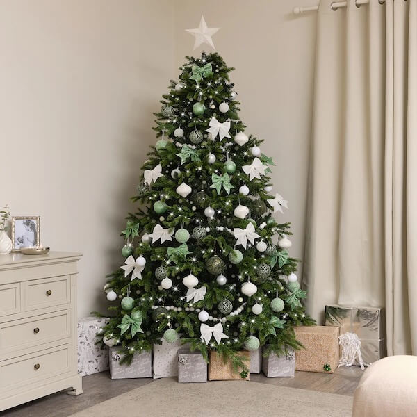 Elegant White and Silver Bow Tree