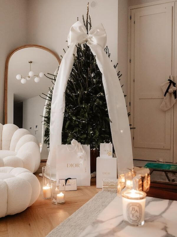 Glamorous White Bow Christmas Tree