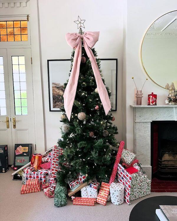 Pink Bow Christmas Tree