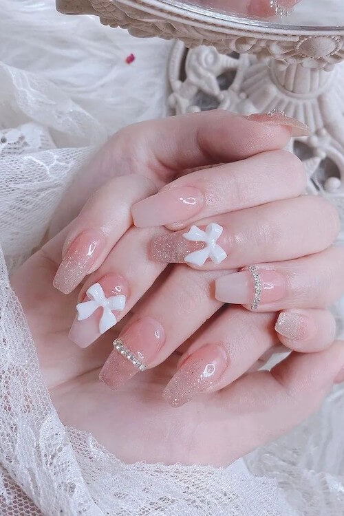 bow nails