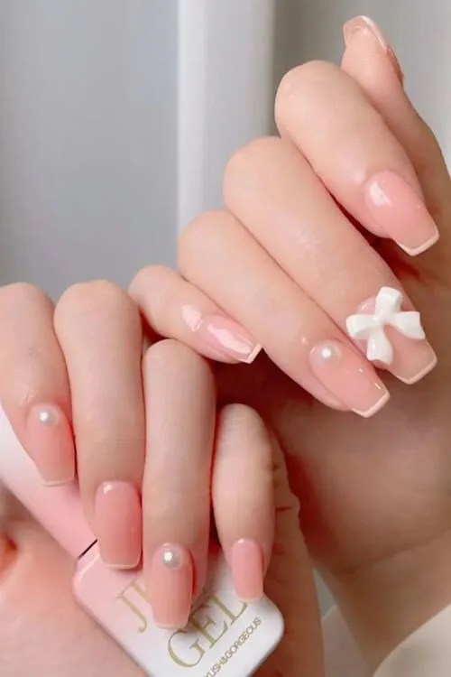 bow nails