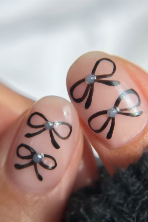 bow nails