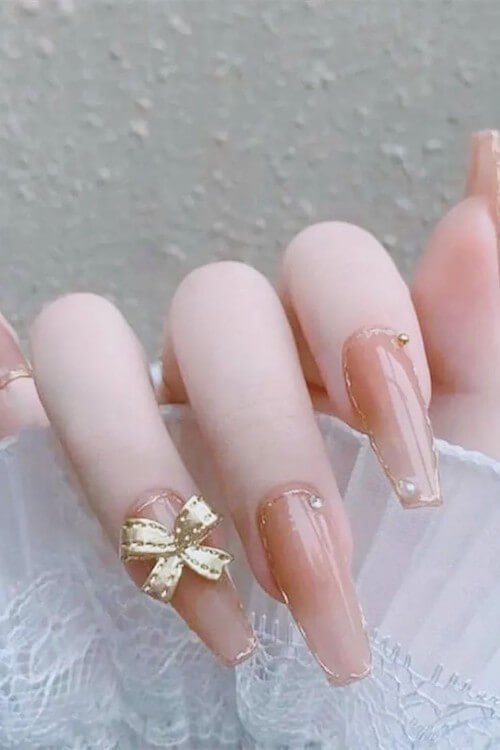 bow nails