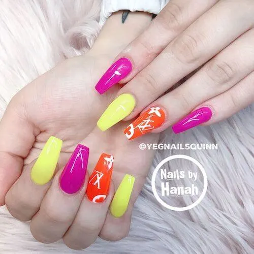 bright summer nails