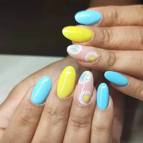 bright summer nails