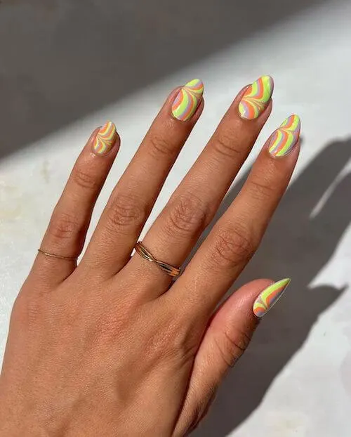 bright summer nails