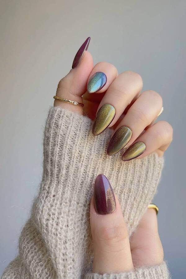 Multichrome Brown Cat Eye Nails
