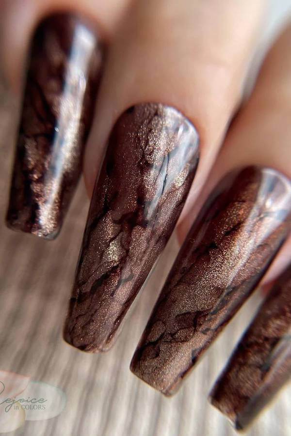 Marble Brown Cat Eye Nails