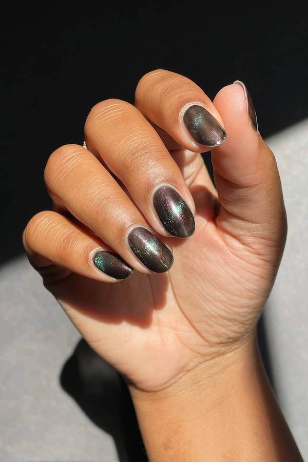 Iridescent Brown Chrome Nails