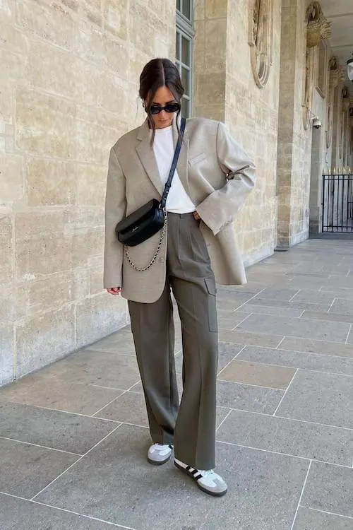 business casual work outfit ideas with sneakers women