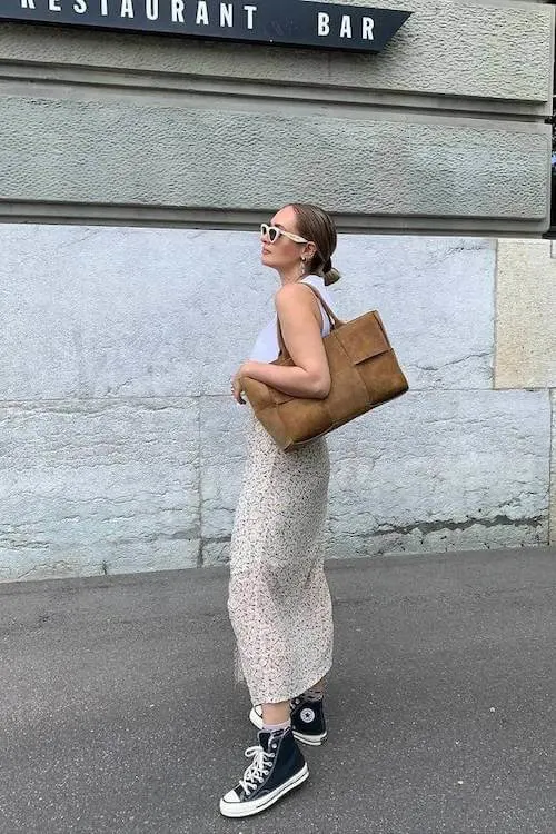 business casual work outfit ideas with sneakers women