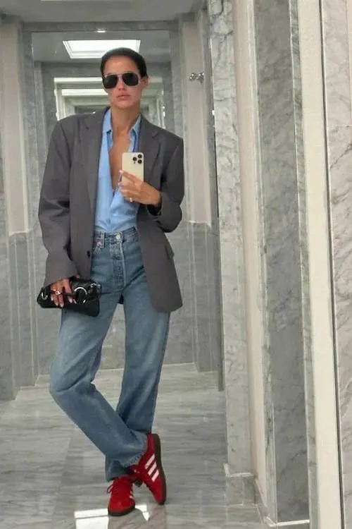 business casual work outfit ideas with sneakers women
