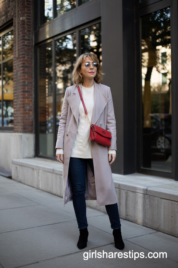 Slim Grey Coat with Red Crossbody Bag