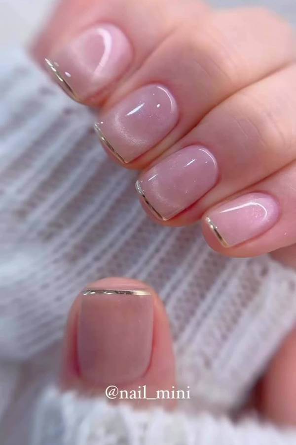 Minimal Gold Cat Eye French Tips