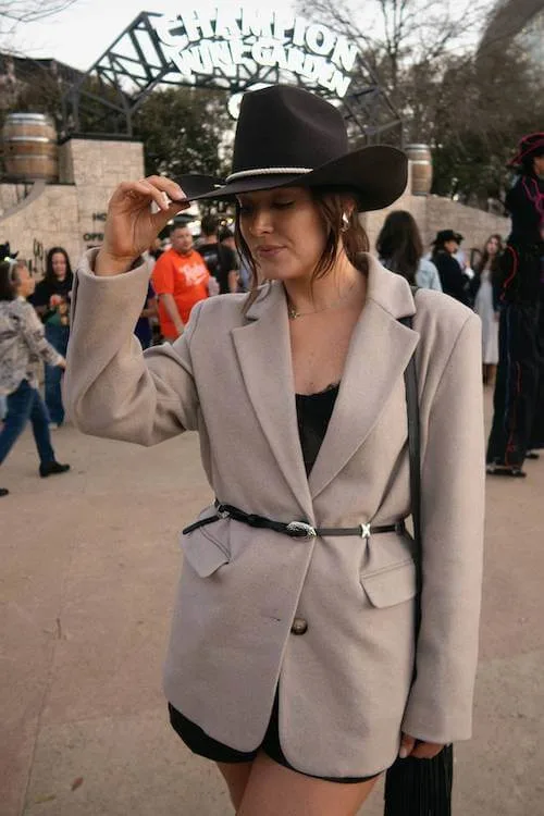 chic Western outfits women