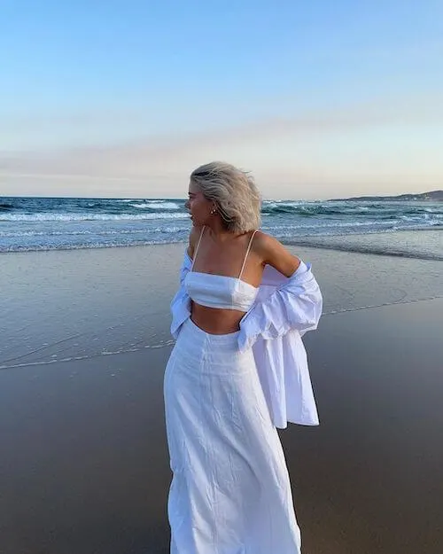 All White Beach Look With Summer Vibes