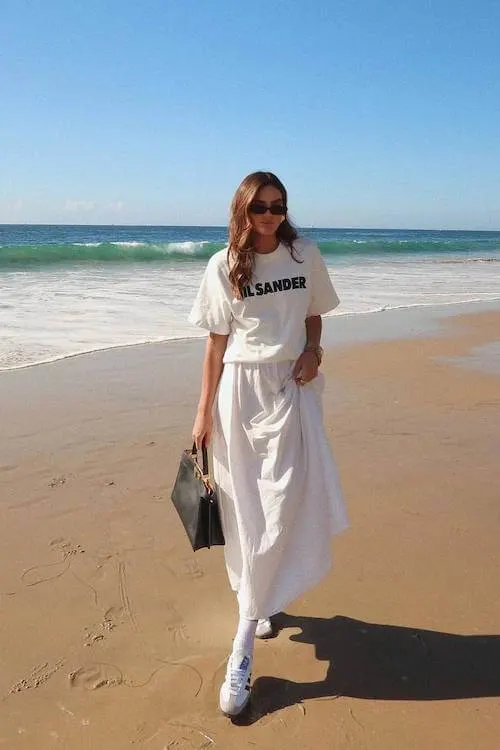 chic long skirt outfit ideas for women
