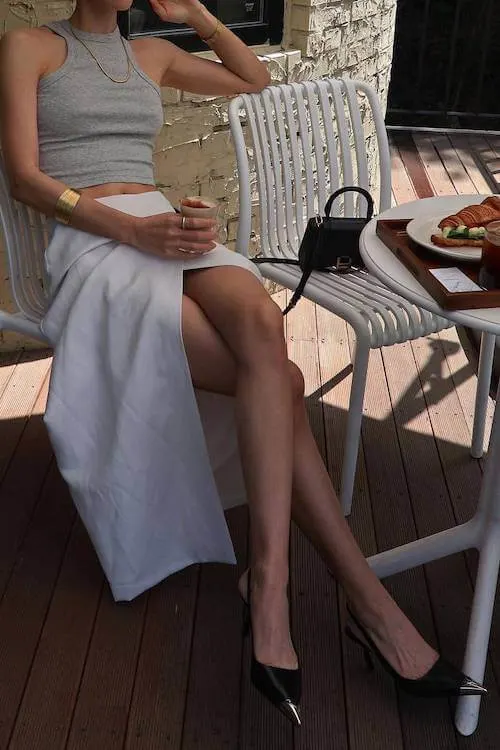 chic long skirt outfit ideas for women