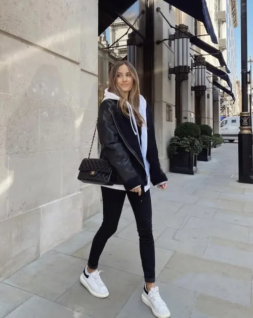 chic neutral outfits