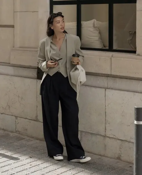 chic neutral outfits