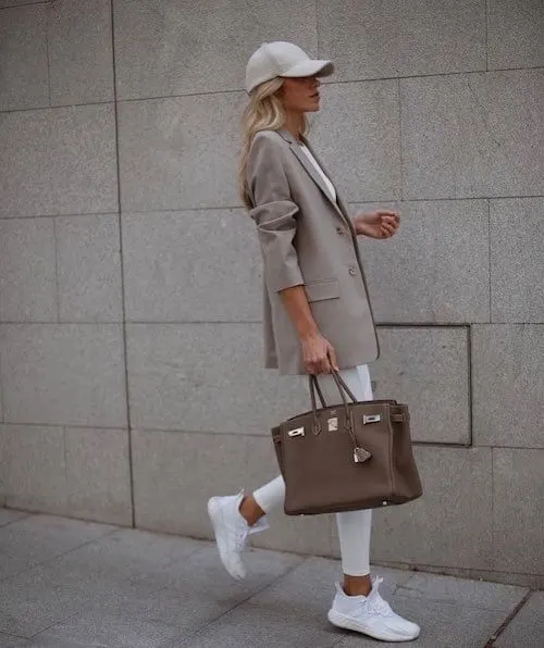 chic neutral outfits