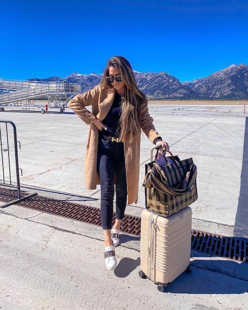 what to wear to a travel in the winter for women