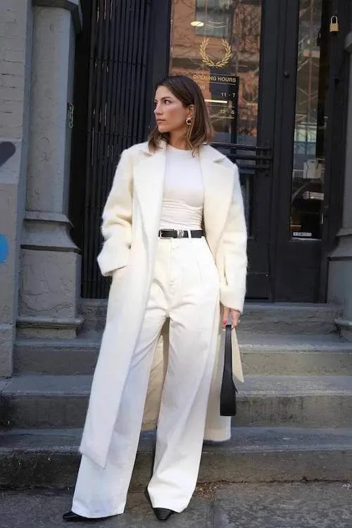 chic white jeans outfit