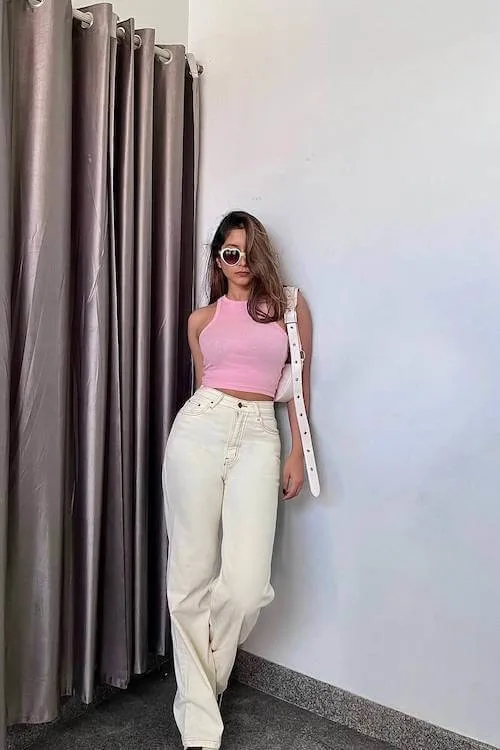 chic white jeans outfit
