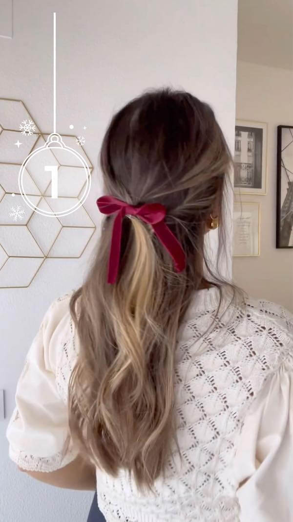 Velvet Bow Loose Half Ponytail