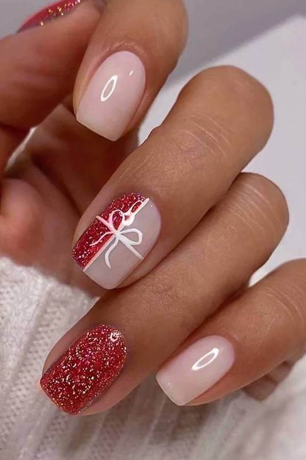 Red Glitter Gift Bow Nails
