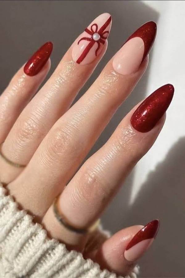 Red Glitter Christmas Gift Bow Nails