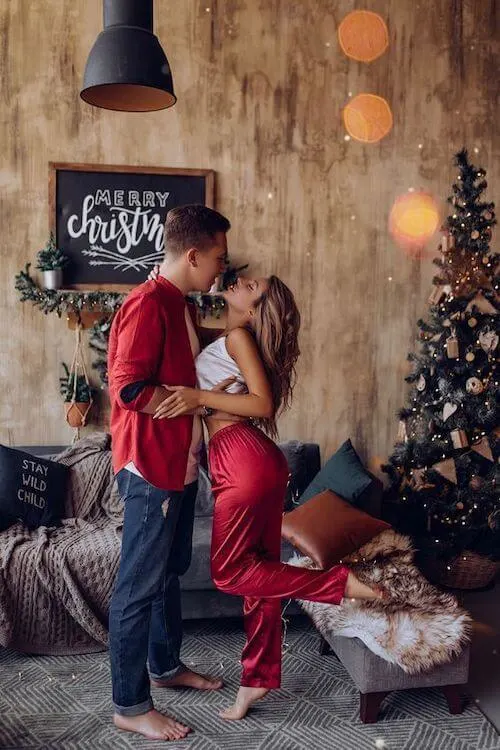 christmas photography ideas for couples