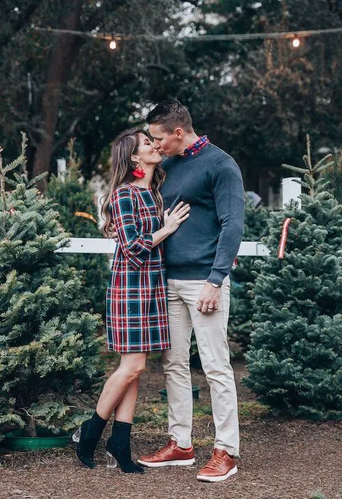 christmas photography ideas for couples