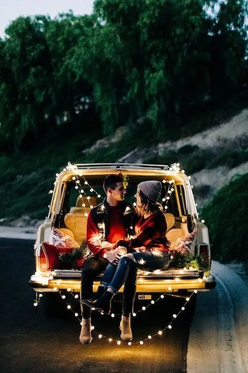 christmas photography ideas for couples