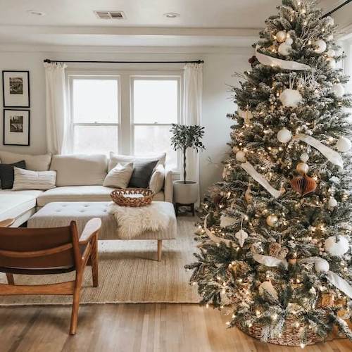 classic traditional Christmas tree decor ideas