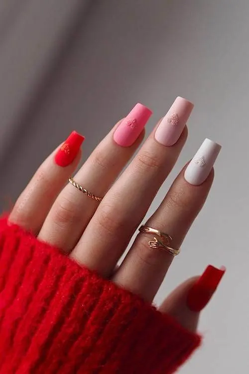 classy Valentine's Day nails
