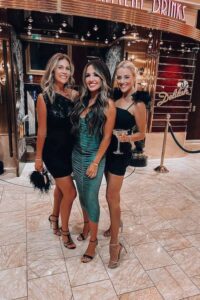 40+ Classy Las Vegas Outfits: What To Wear For An Elevated Style For