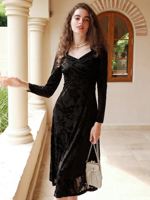 long black dress with goth style