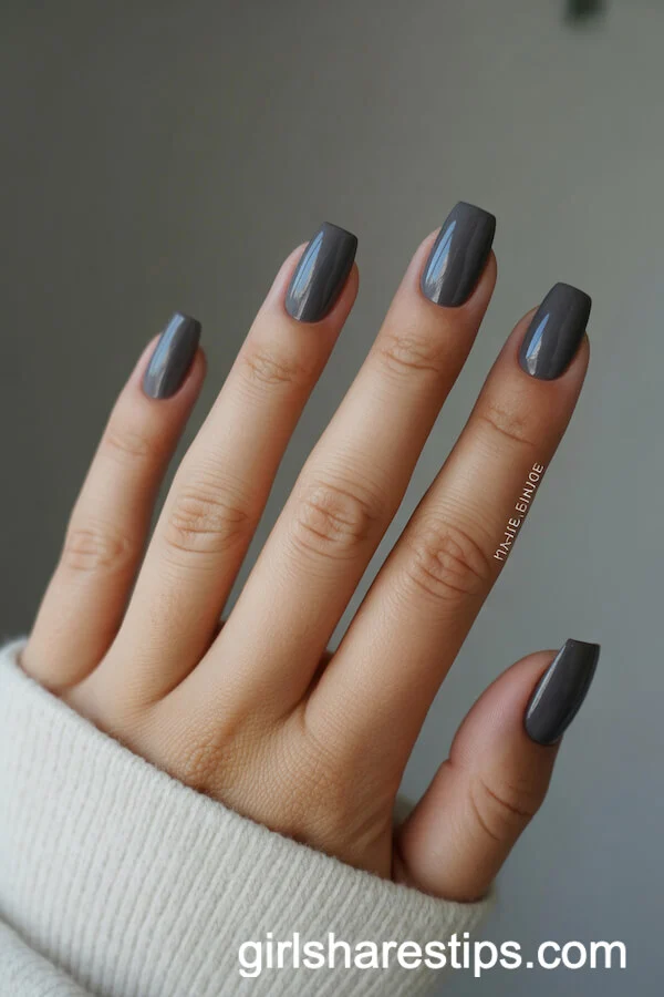 Smoky Gray-Neutral Square Nails
