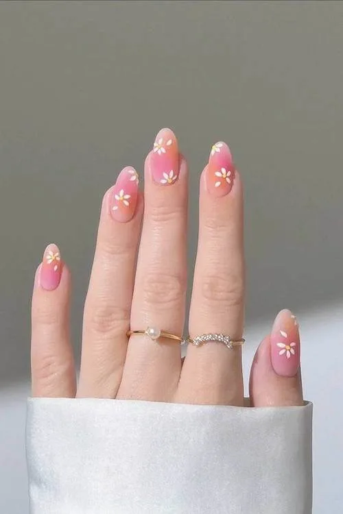 classy spring nails