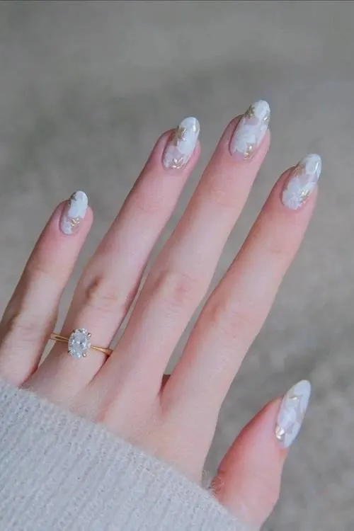 classy spring nails
