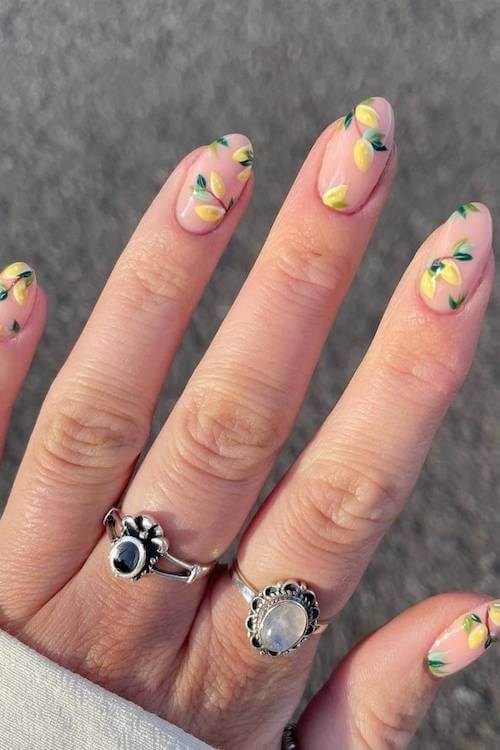 classy summer nails