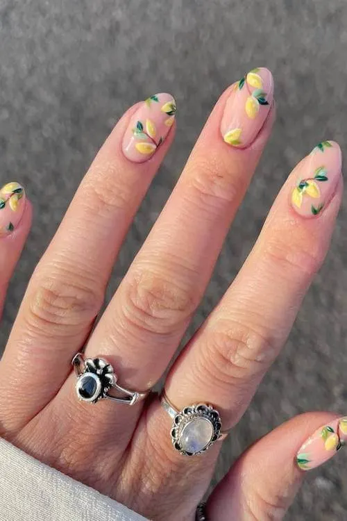 classy summer nails