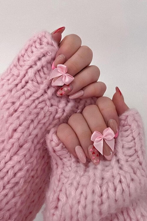 coquette nails